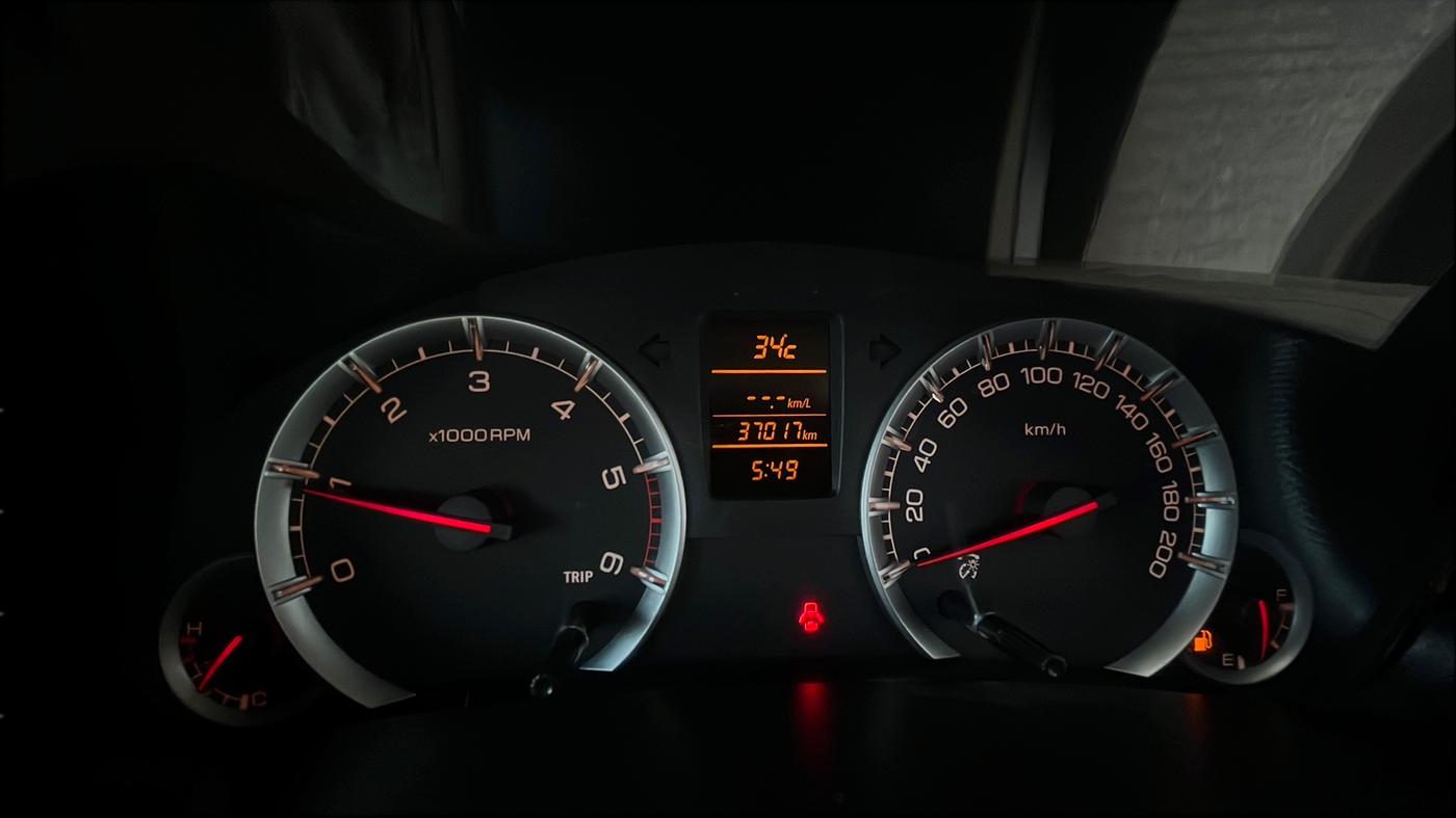 2015 Maruti Swift Dzire ZDI, Diesel, Manual, 37,017 km, Odometer Image