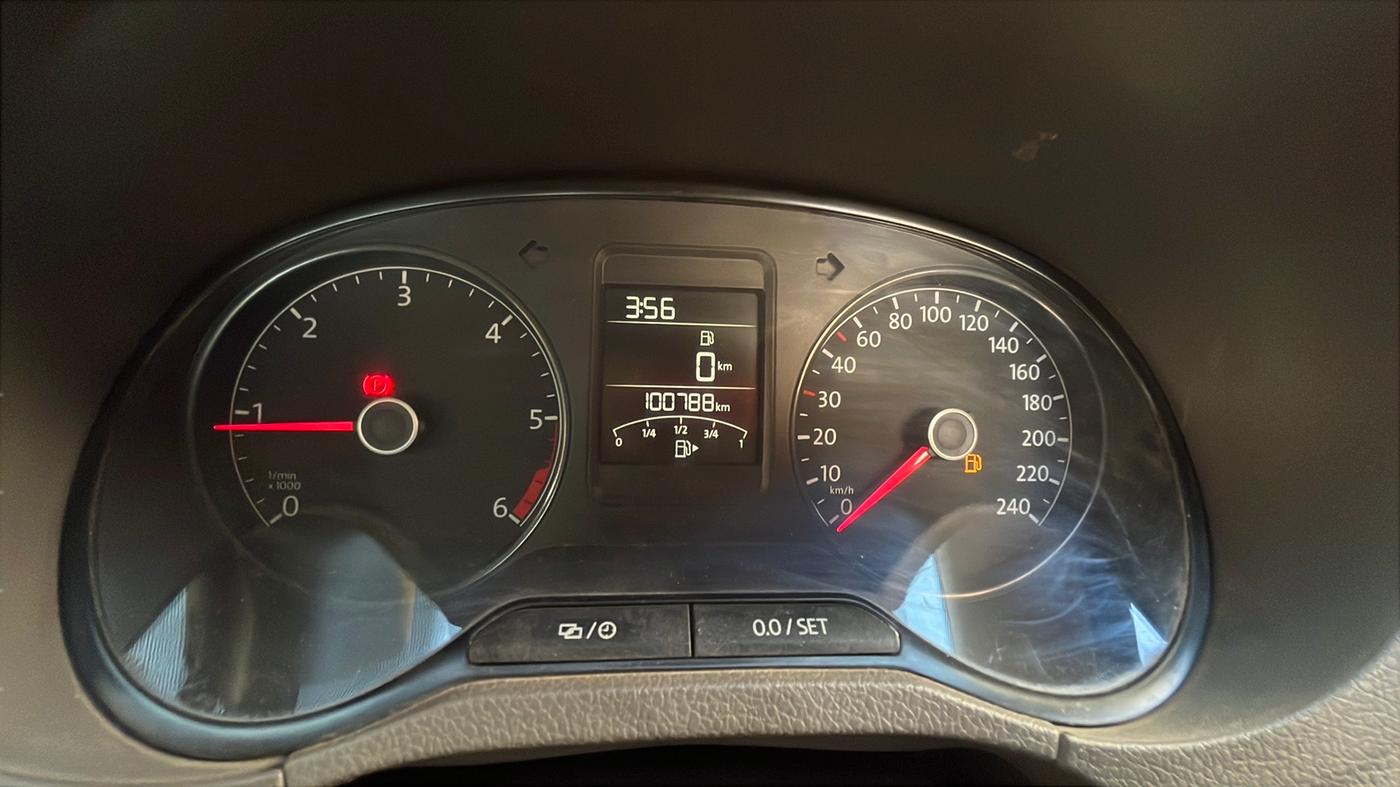 2016 Volkswagen Vento HIGHLINE DIESEL 1.5, Diesel, Manual, 1,00,788 km, Odometer Image