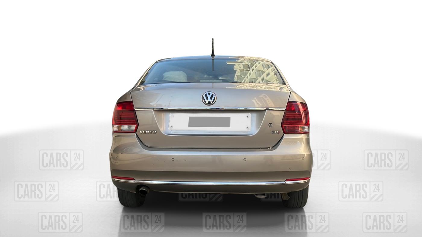 2016 Volkswagen Vento HIGHLINE DIESEL 1.5, Diesel, Manual, 1,00,788 km, Back/Rear