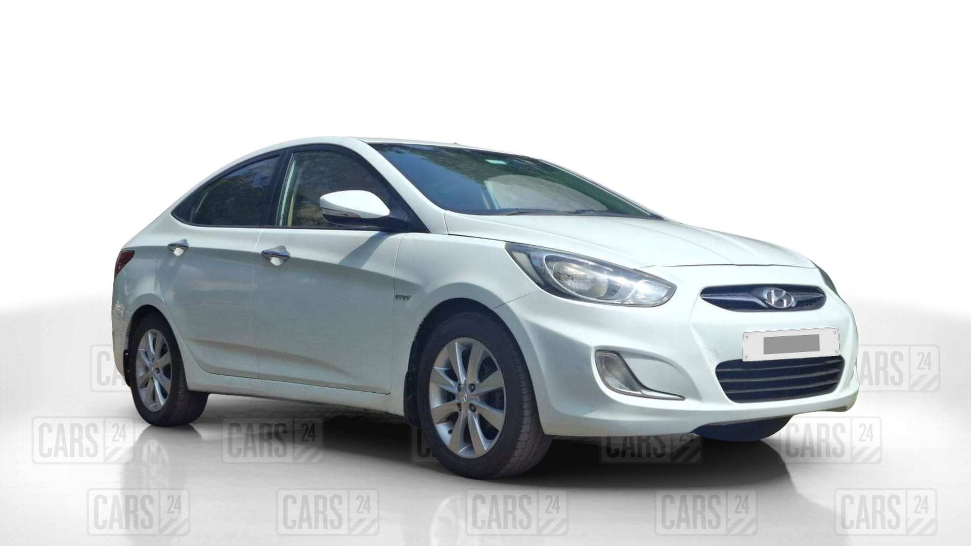 2012 Hyundai Verna FLUIDIC 1.6 VTVT SX, Petrol, Manual, 70,059 km, Right Front Diagonal