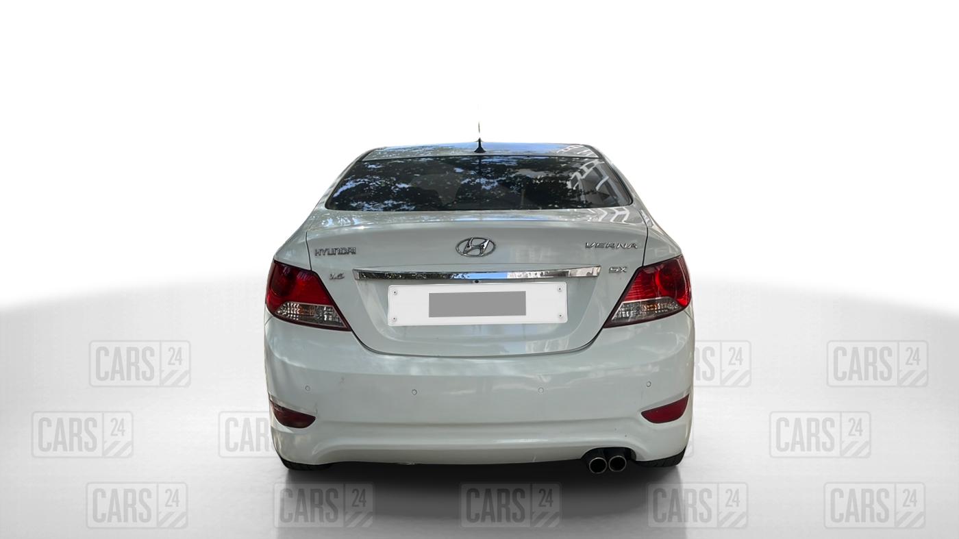 2012 Hyundai Verna FLUIDIC 1.6 VTVT SX, Petrol, Manual, 70,059 km, Back/Rear