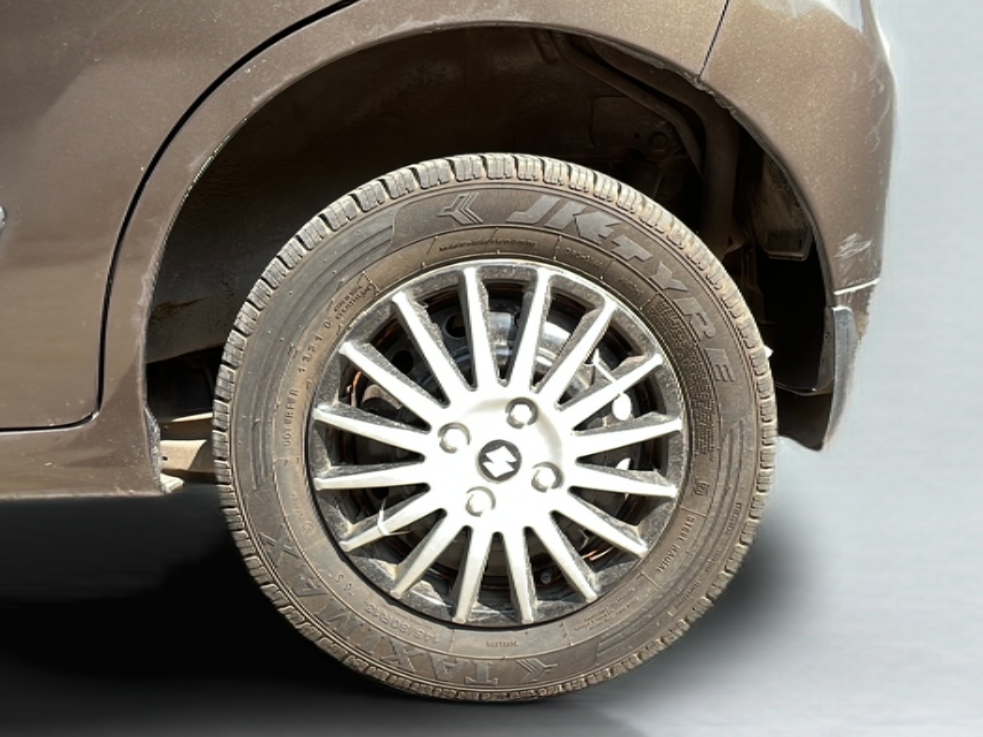 2011 Maruti Wagon R 1.0 LXI, Petrol, Manual, 50,936 km, Left Rear Wheel