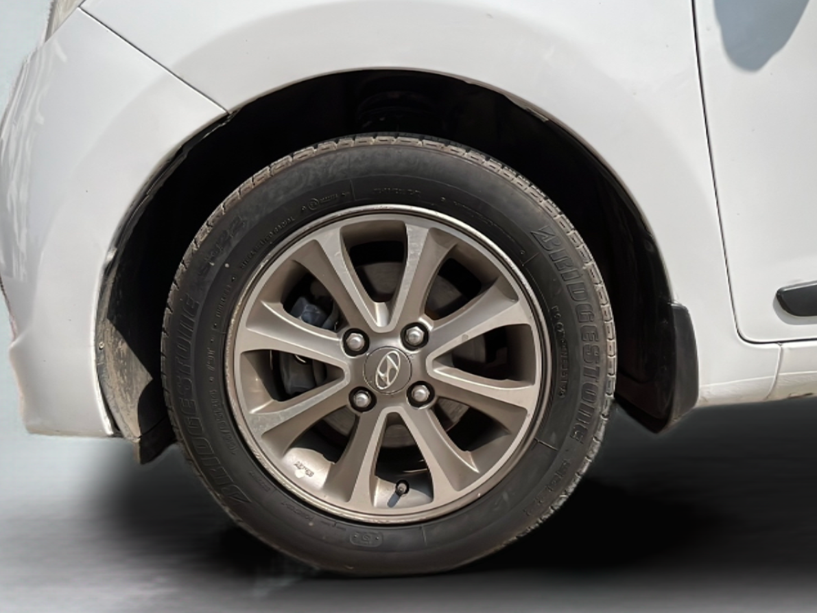 2014 Hyundai Grand i10 ASTA (O) 1.2 KAPPA VTVT, Petrol, Manual, 85,353 km, Left Front Wheel