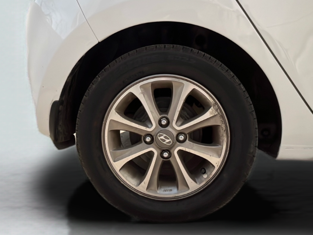 2014 Hyundai Grand i10 ASTA (O) 1.2 KAPPA VTVT, Petrol, Manual, 85,353 km, Right Rear Wheel