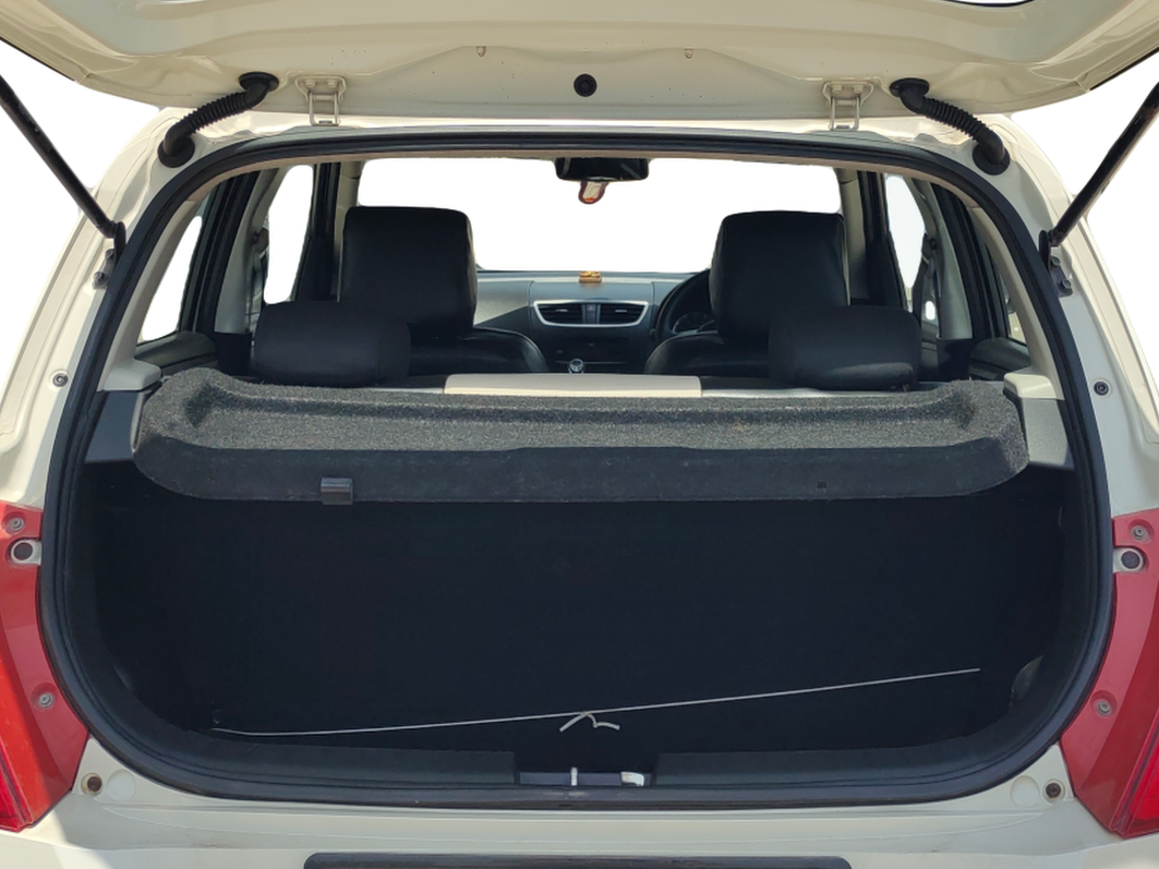 2013 Maruti Swift VXI, Petrol, Manual, 20,787 km, Boot Inside
