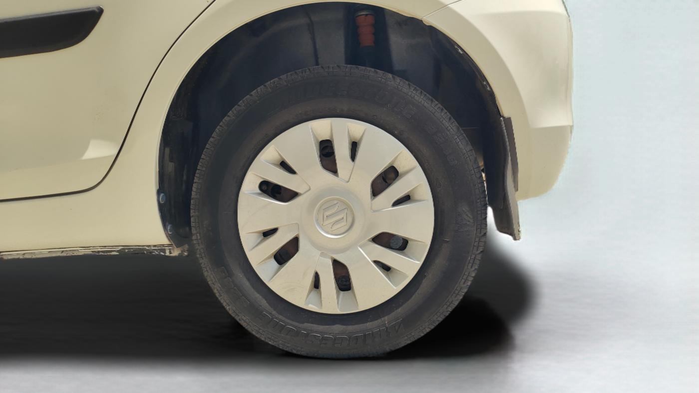 2013 Maruti Swift VXI, Petrol, Manual, 20,787 km, Left Rear Wheel