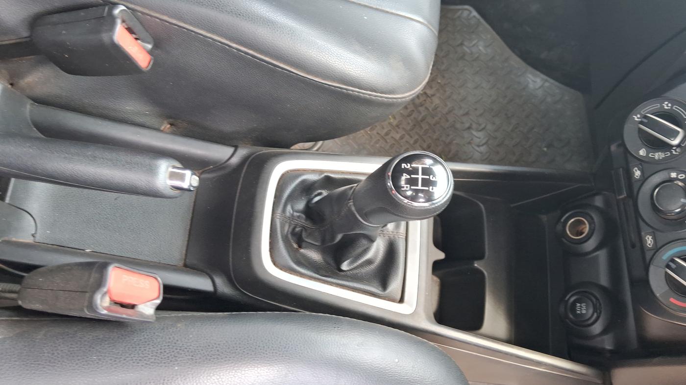 2018 Maruti Swift VDI, Diesel, Manual, 87,055 km, Gear Lever