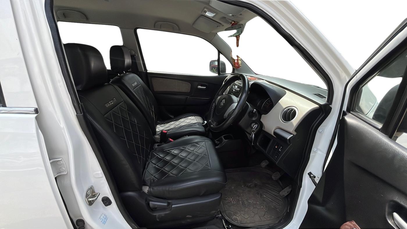 2016 Maruti Wagon R 1.0 VXI, Petrol, Manual, 93,623 km, Right Side Front Door Cabin