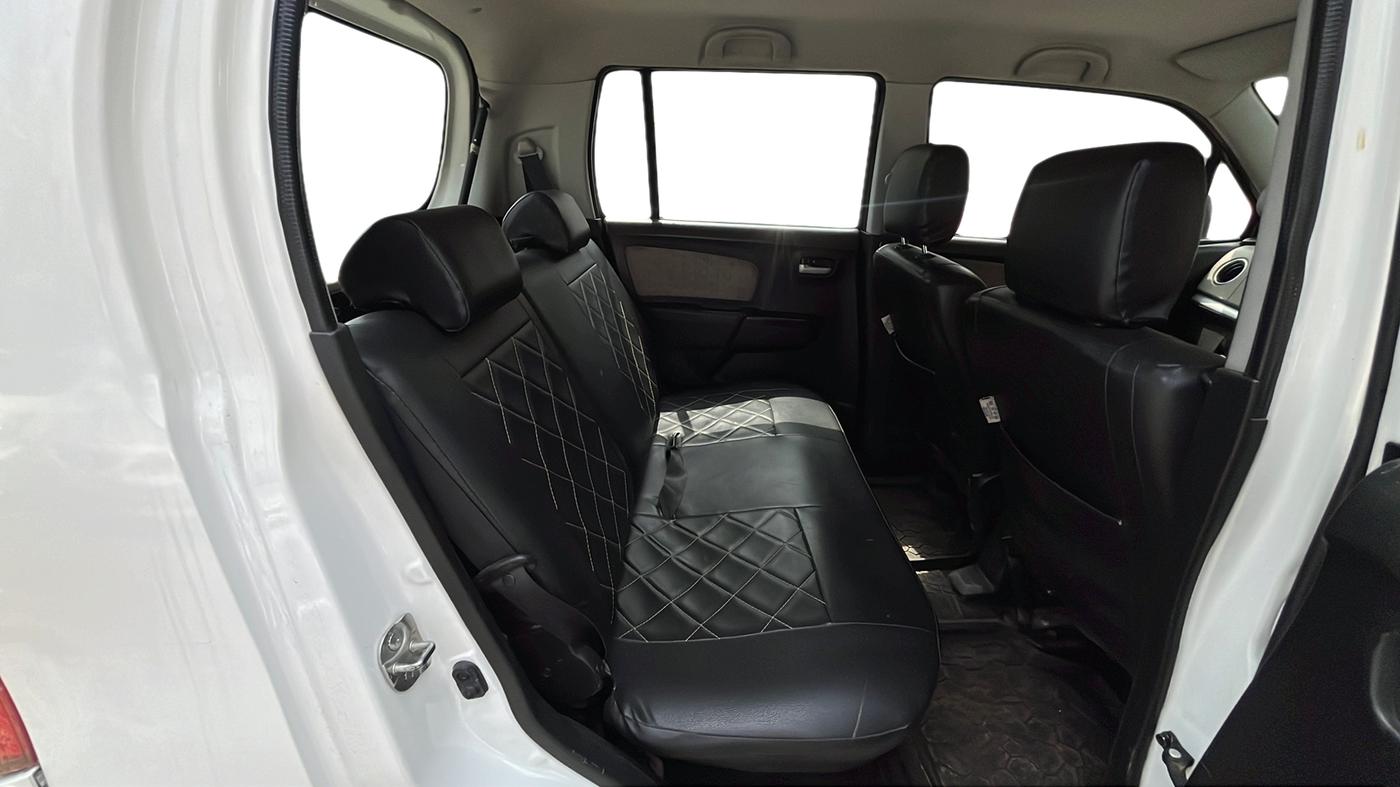 2016 Maruti Wagon R 1.0 VXI, Petrol, Manual, 93,623 km, Right Side Rear Door Cabin
