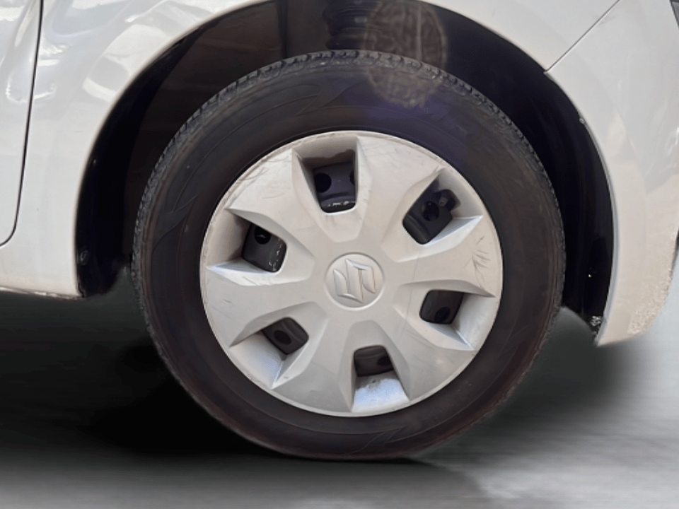 2019 Maruti New Wagon-R VXI 1.0, Petrol, Manual, 36,660 km, Right Front Wheel