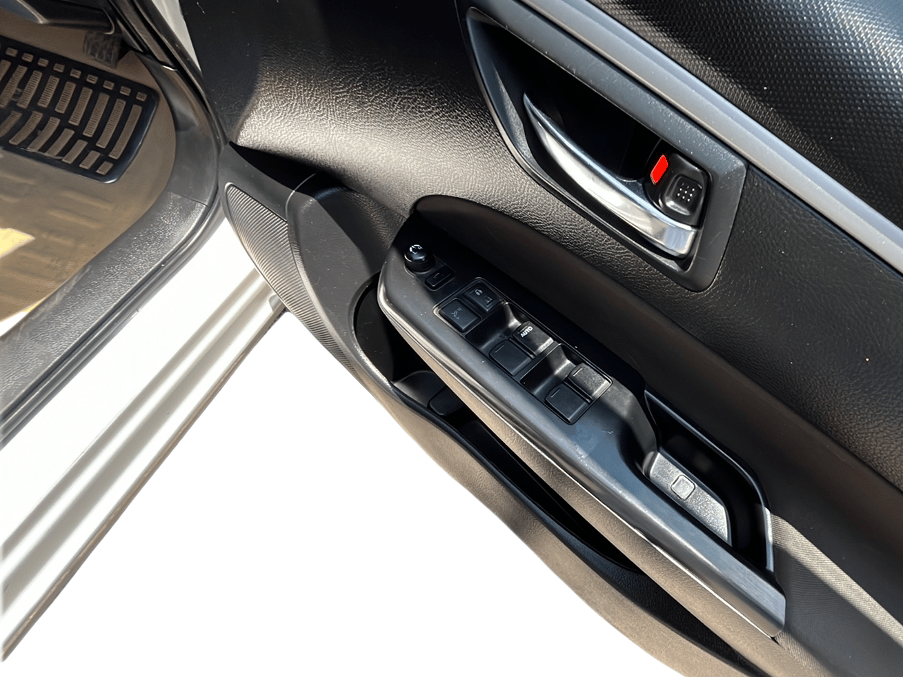2015 Maruti Swift VXI ABS, Petrol, Manual, 80,418 km, Driver Side Door Panel Controls