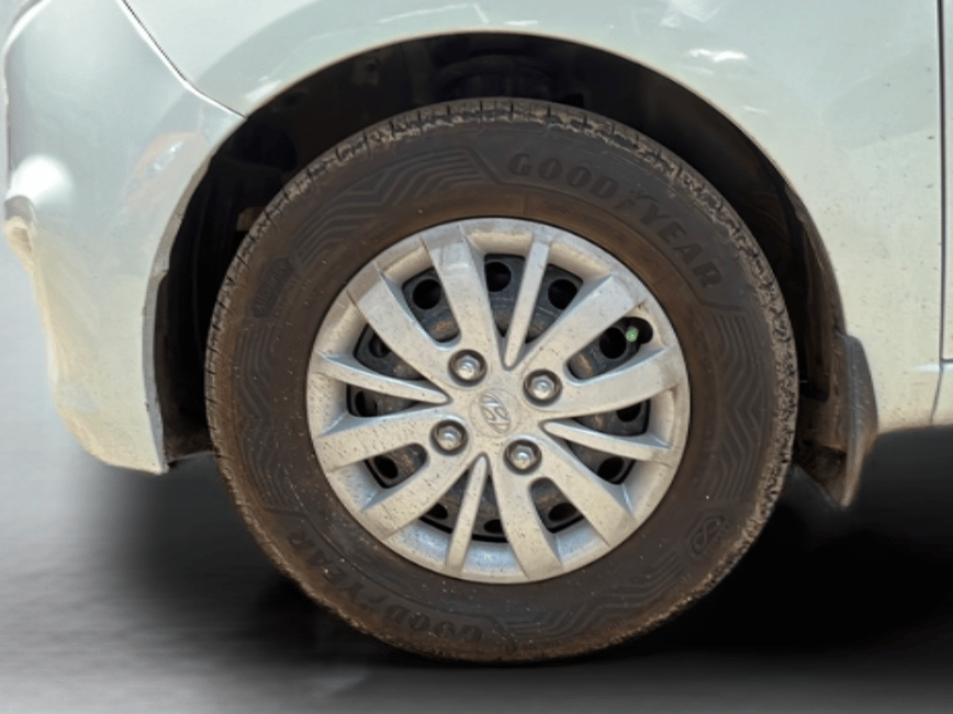 2013 Hyundai i10 SPORTZ 1.2 AT, Petrol, Automatic, 54,630 km, Left Front Wheel