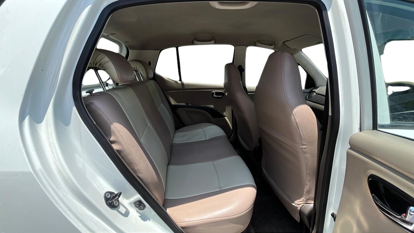 2013 Hyundai i10 SPORTZ 1.2 AT, Petrol, Automatic, 54,630 km, Right Side Rear Door Cabin