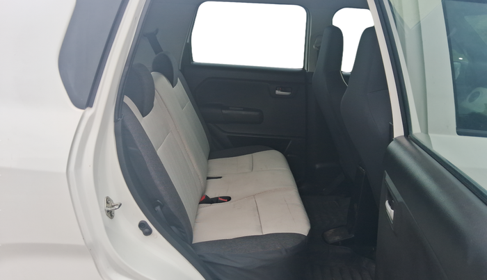 2022 Maruti New Wagon-R VXI CNG 1.0, Petrol, Manual, 68,008 km, Right Side Rear Door Cabin