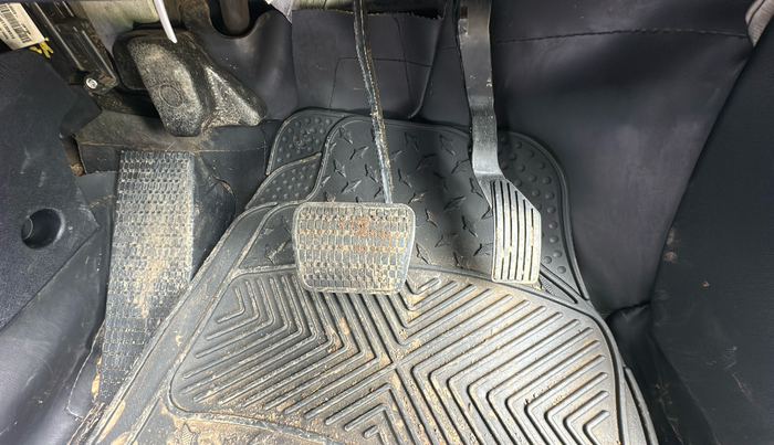 2022 Tata PUNCH ACCOMPLISHED AMT, Petrol, Automatic, 51,386 km, Pedals