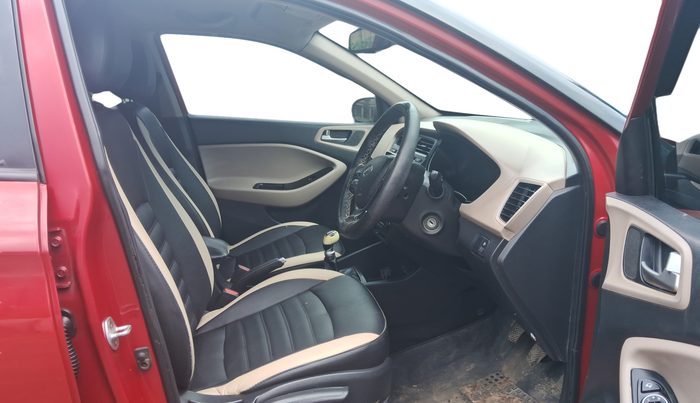 2015 Hyundai Elite i20 SPORTZ 1.2 (O), Petrol, Manual, 72,343 km, Right Side Front Door Cabin