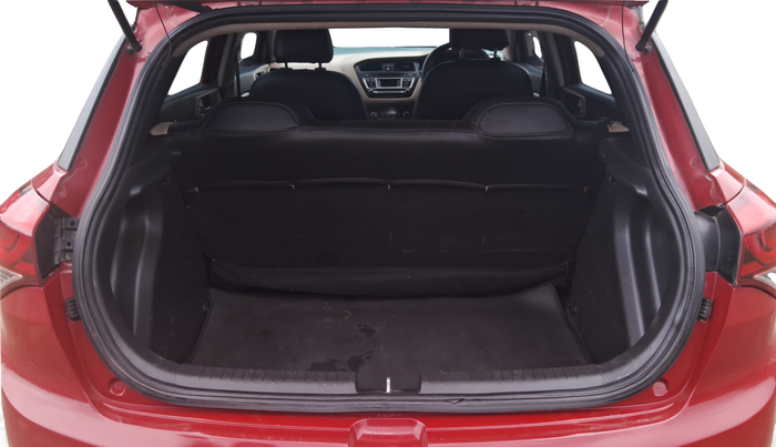 2015 Hyundai Elite i20 SPORTZ 1.2 (O), Petrol, Manual, 72,343 km, Boot Inside