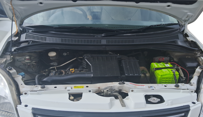 2010 Maruti Swift VXI, Petrol, Manual, 72,345 km, Open Bonnet