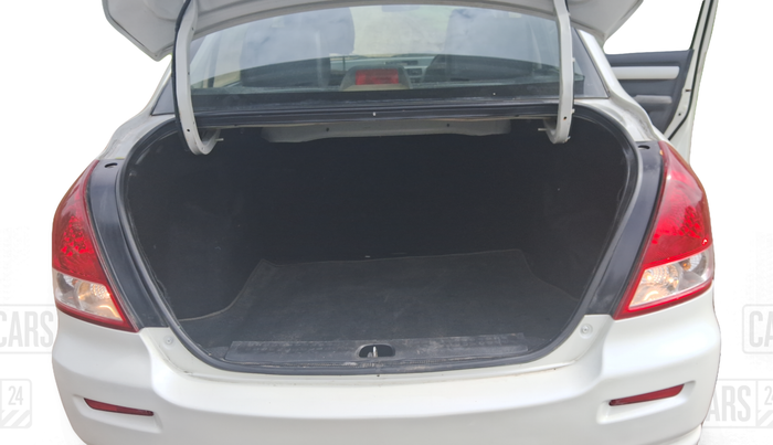 2010 Maruti Swift VXI, Petrol, Manual, 72,345 km, Boot Inside
