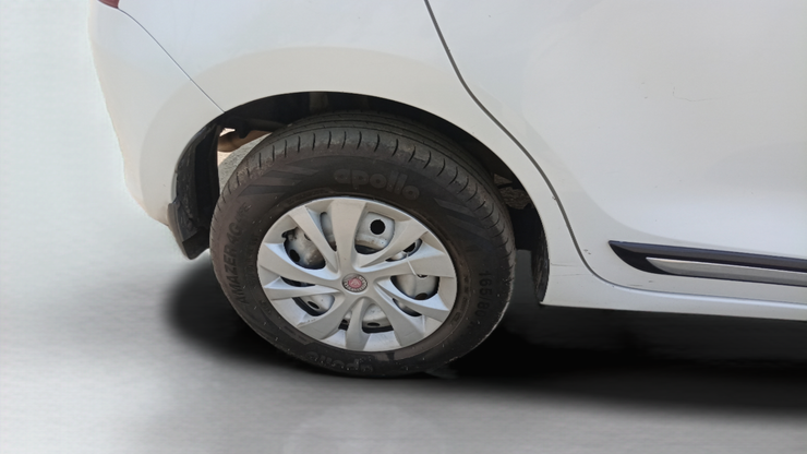 2020 Maruti Swift LXI, Petrol, Manual, 51,807 km, Right Rear Wheel