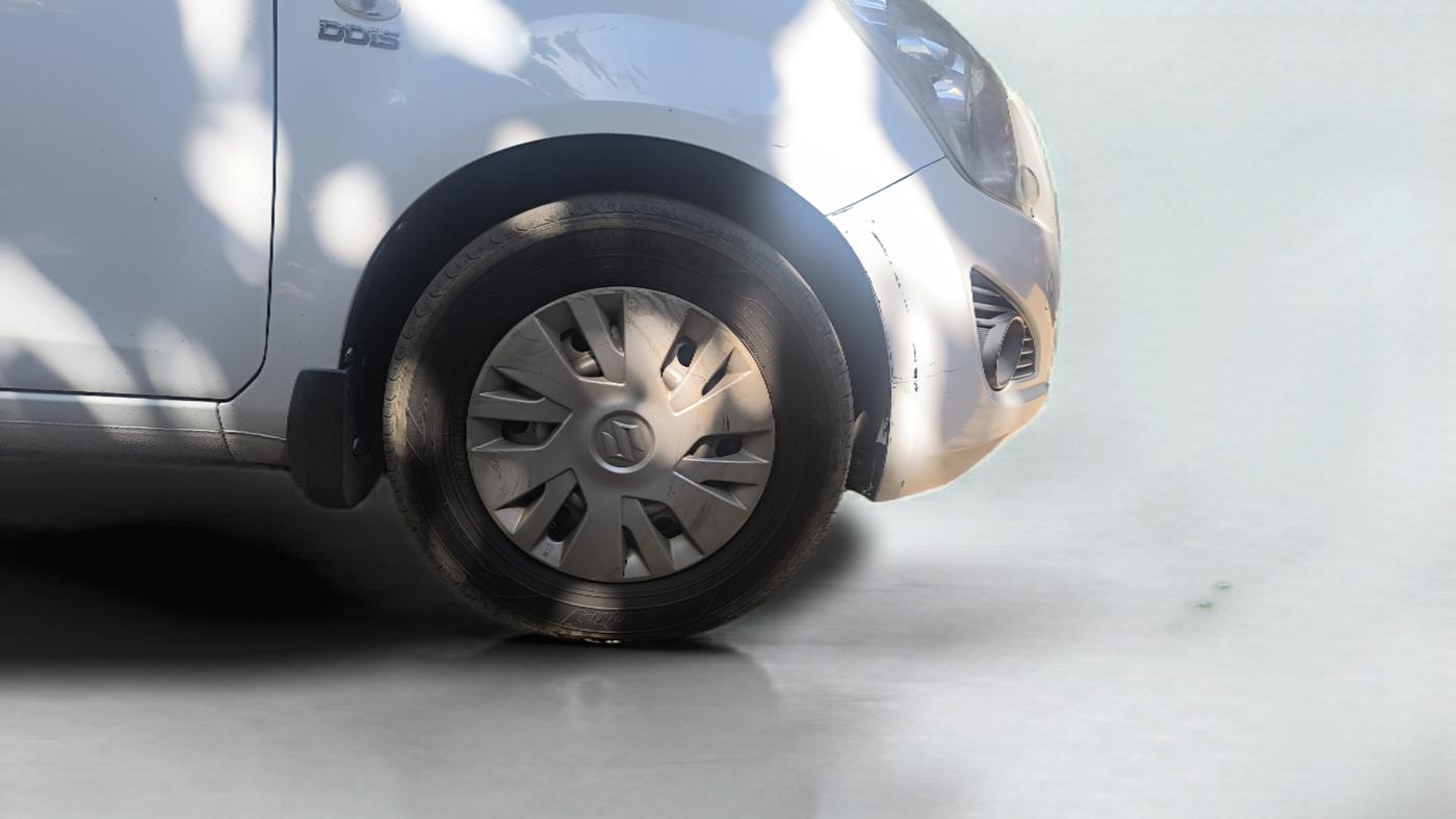 2015 Maruti Ritz LDI, Diesel, Manual, 55,042 km, Right Front Wheel