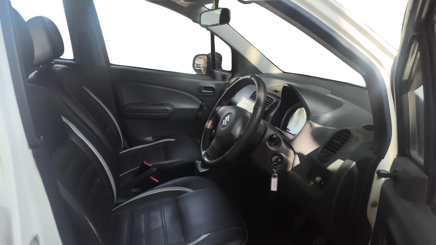 2015 Maruti Ritz LDI, Diesel, Manual, 55,042 km, Right Side Front Door Cabin
