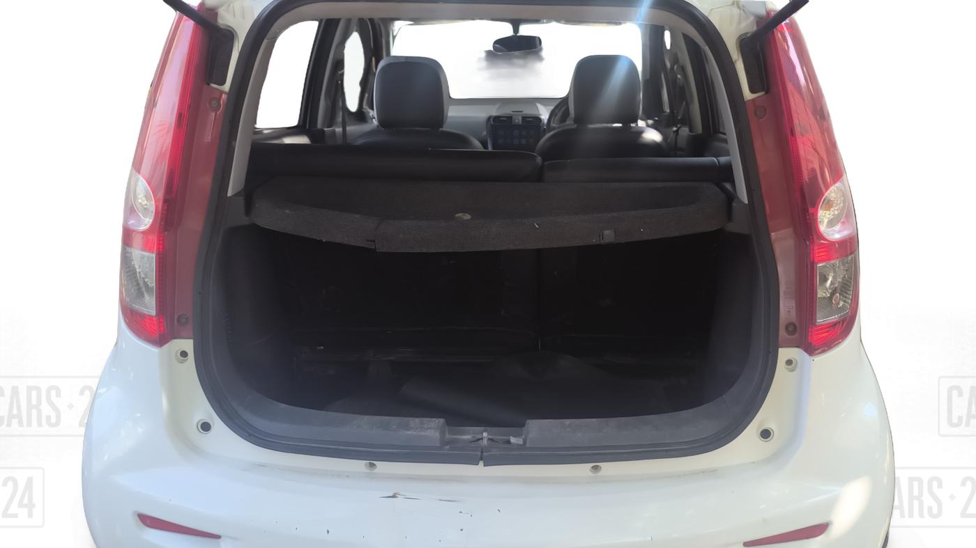 2015 Maruti Ritz LDI, Diesel, Manual, 55,042 km, Boot Inside