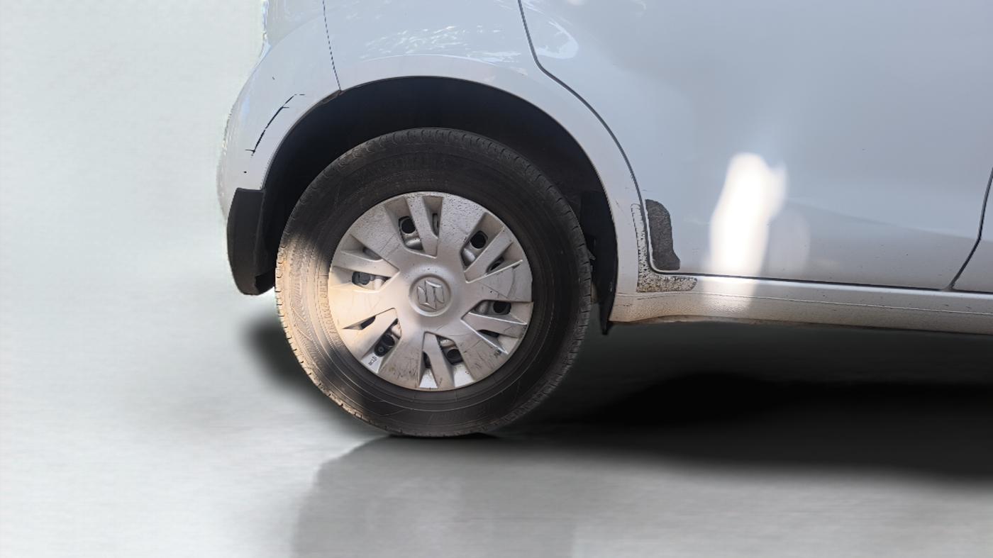 2015 Maruti Ritz LDI, Diesel, Manual, 55,042 km, Right Rear Wheel