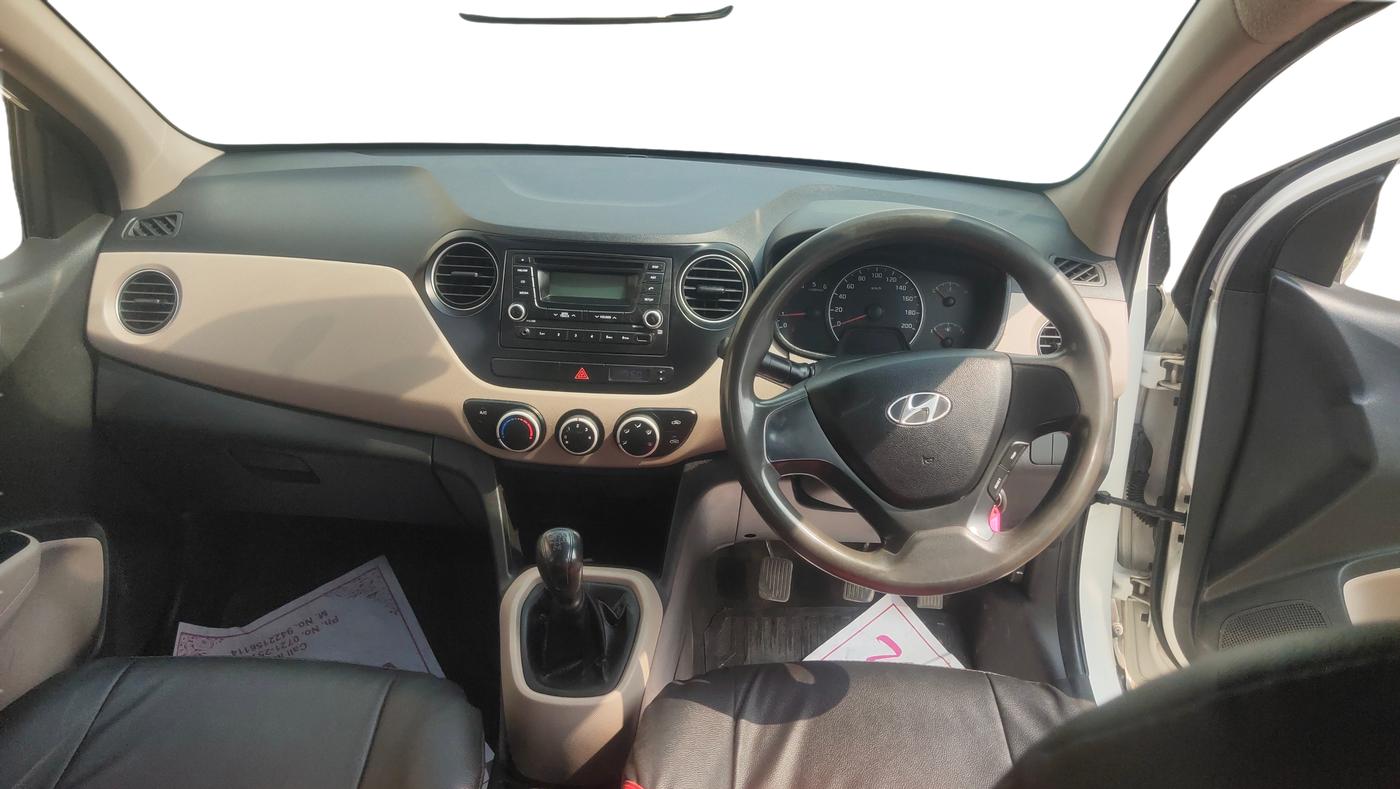 2015 Hyundai Grand i10 MAGNA 1.1 CRDI, Diesel, Manual, 94,181 km, Dashboard