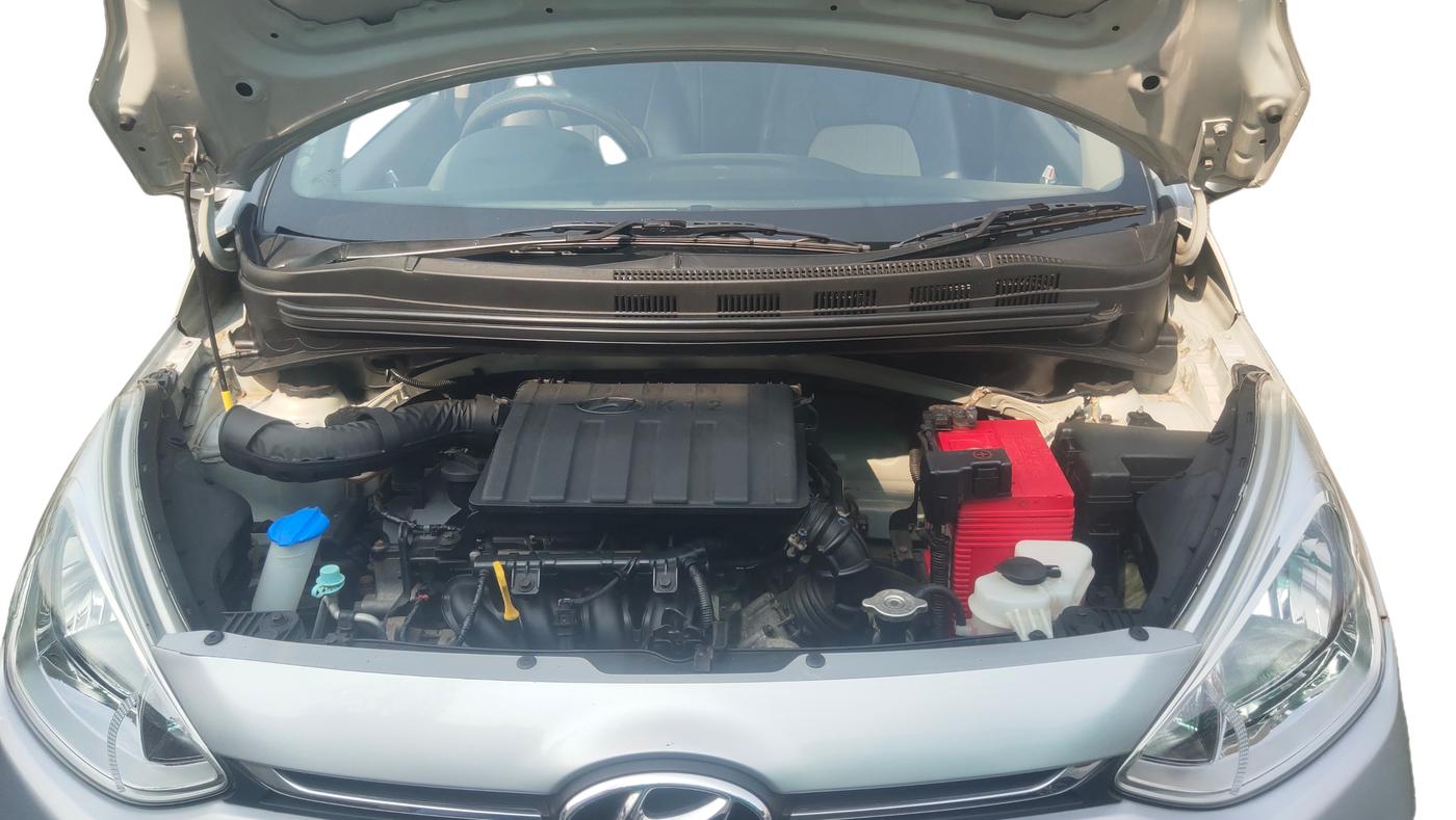 2017 Hyundai Grand i10 SPORTZ 1.2 KAPPA VTVT, Petrol, Manual, 51,595 km, Open Bonnet