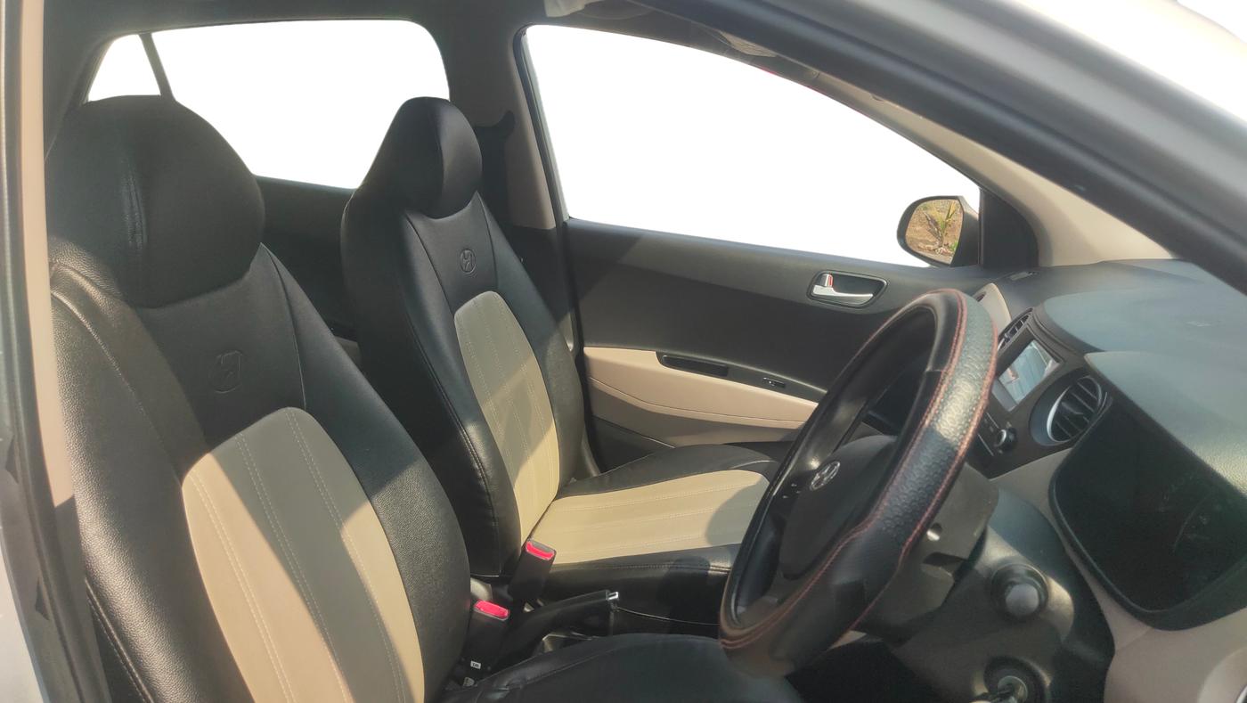 2017 Hyundai Grand i10 SPORTZ 1.2 KAPPA VTVT, Petrol, Manual, 51,595 km, Right Side Front Door Cabin