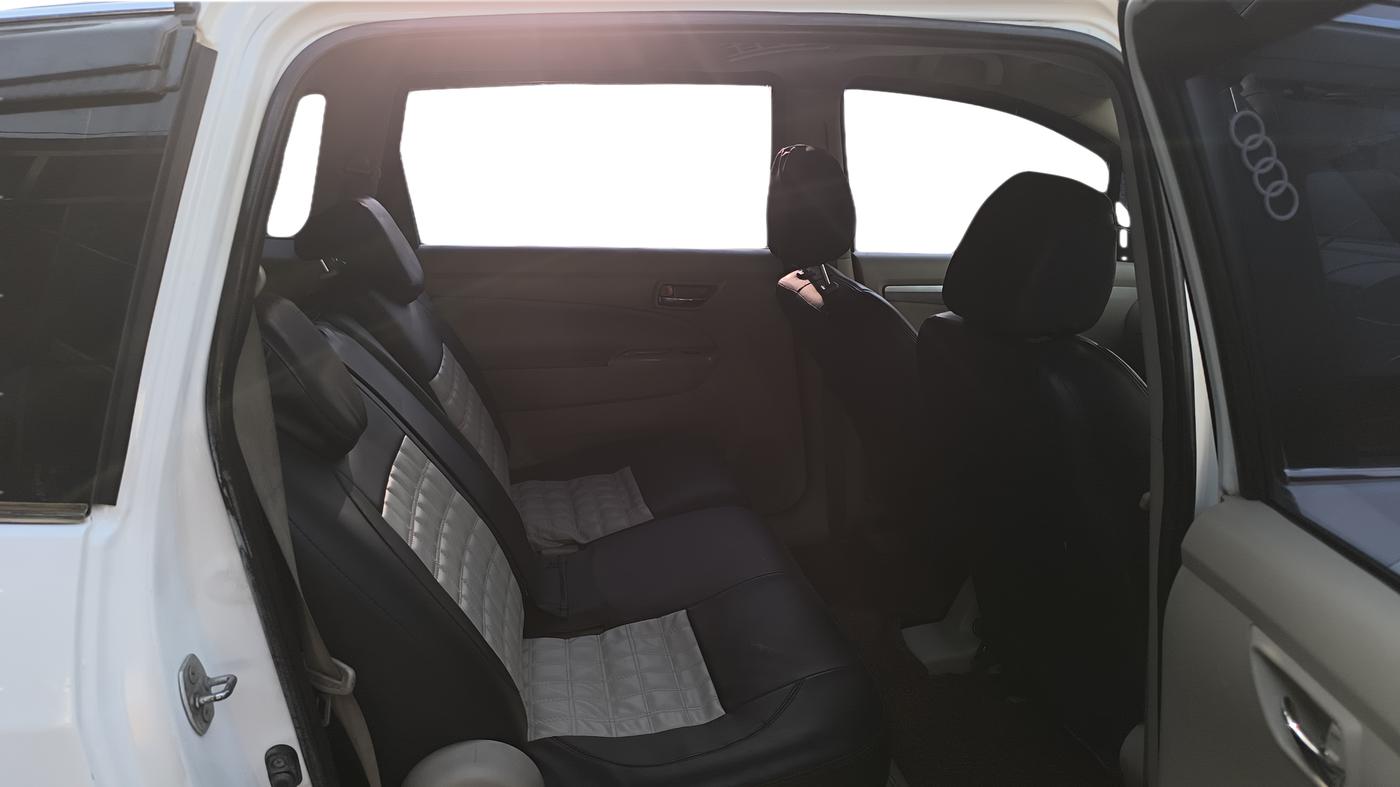 2016 Maruti Ertiga VDI SHVS, Diesel, Manual, 92,252 km, Right Side Rear Door Cabin