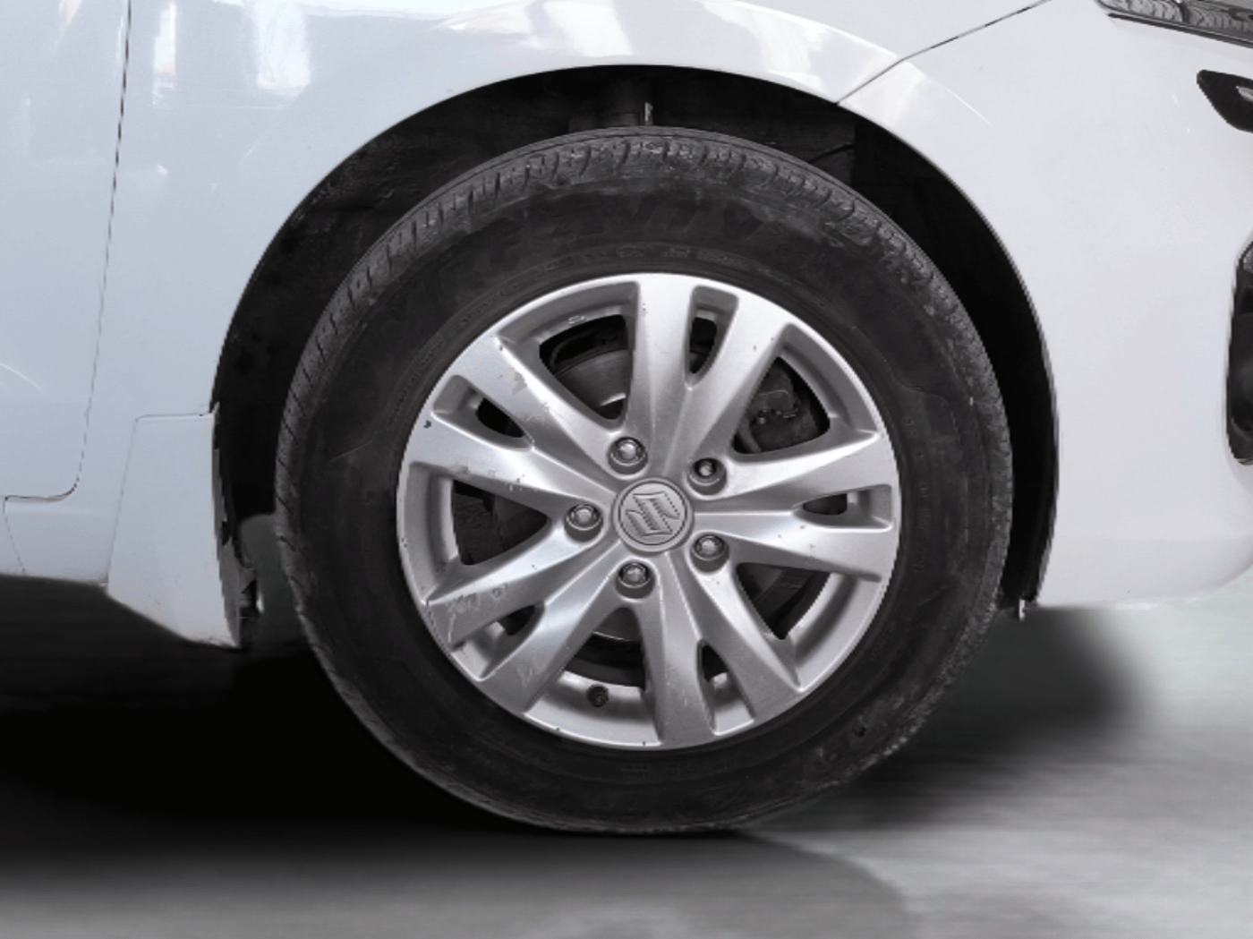 2016 Maruti Ertiga ZDI SHVS, Diesel, Manual, 97,599 km, Right Front Wheel