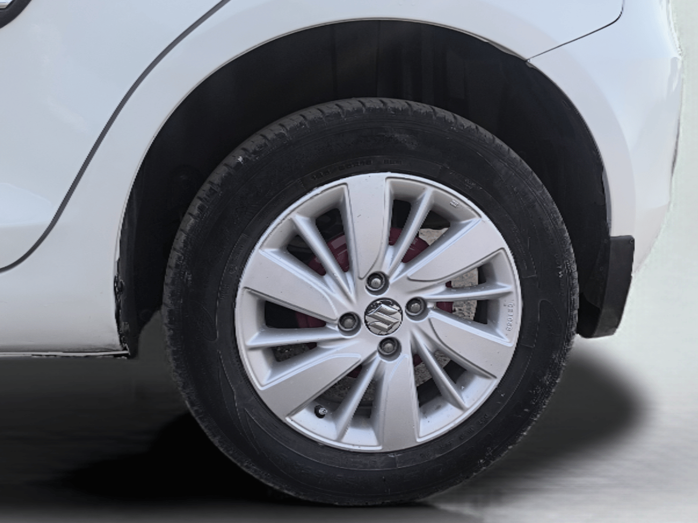 2015 Maruti Swift ZDI, Diesel, Manual, 88,272 km, Left Rear Wheel