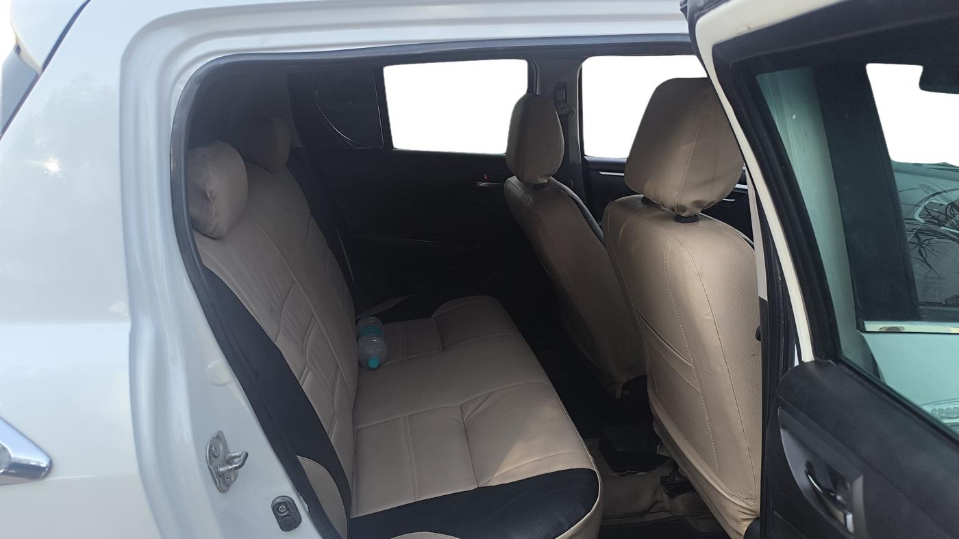 2015 Maruti Swift ZDI, Diesel, Manual, 88,272 km, Right Side Rear Door Cabin