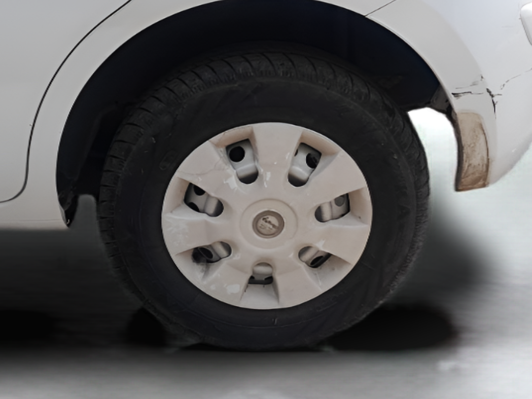 2017 Nissan Micra Active XL, Petrol, Manual, 23,014 km, Right Rear Wheel