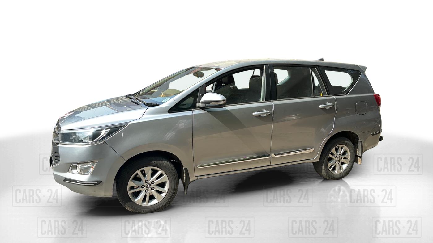 2018 Toyota Innova Crysta 2.4 G 7 STR, Diesel, Manual, 1,90,069 km, Left Front Diagonal