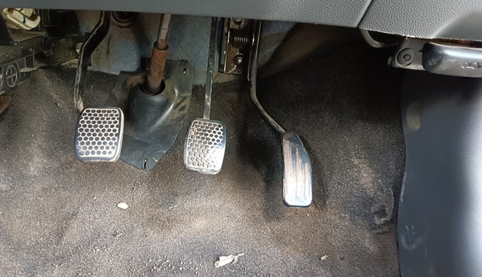 2016 Maruti Alto 800 LXI, Petrol, Manual, 1,13,421 km, Pedals