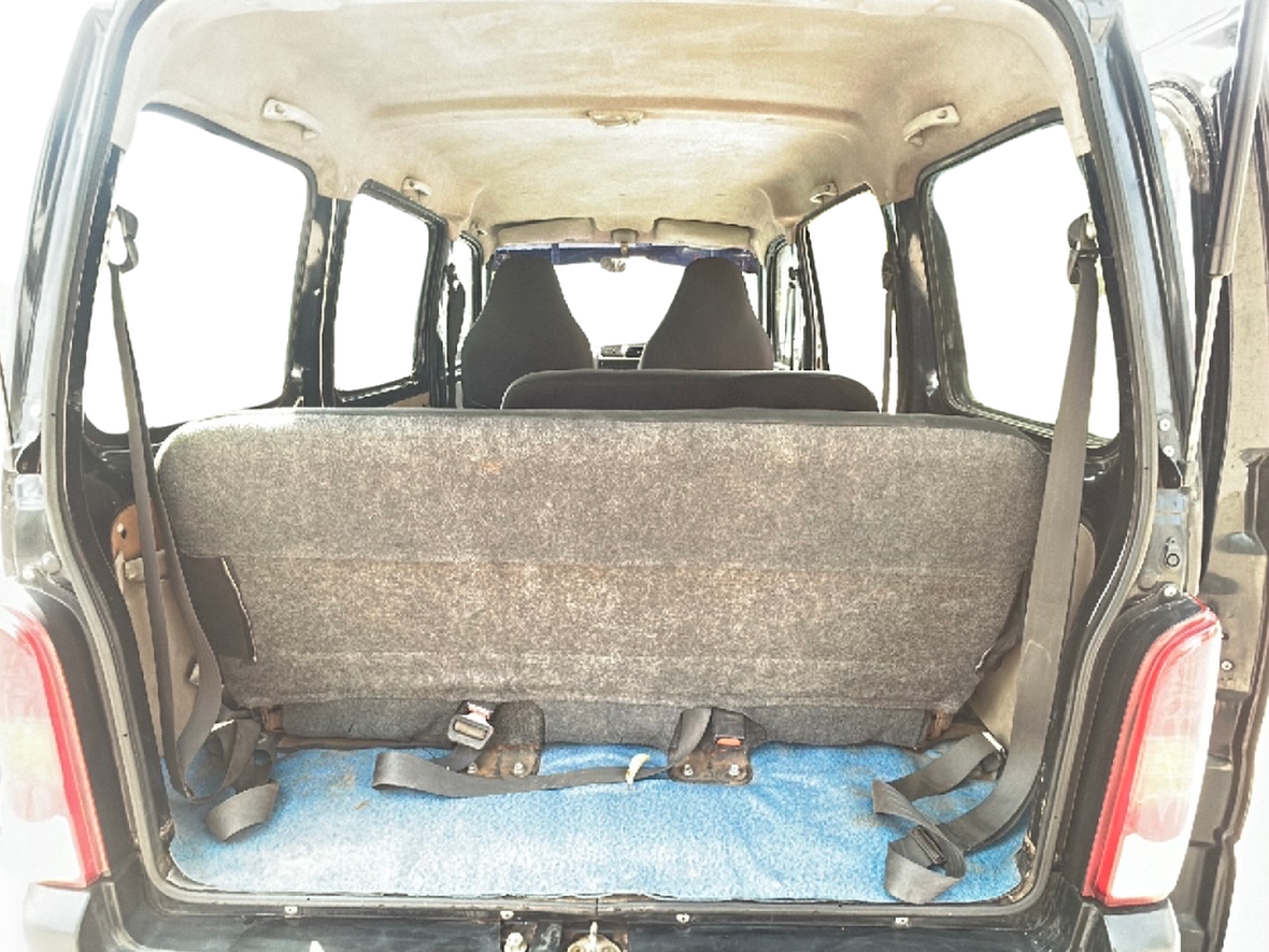 2010 Maruti Eeco 7 STR, Petrol, Manual, 79,396 km, Boot Inside