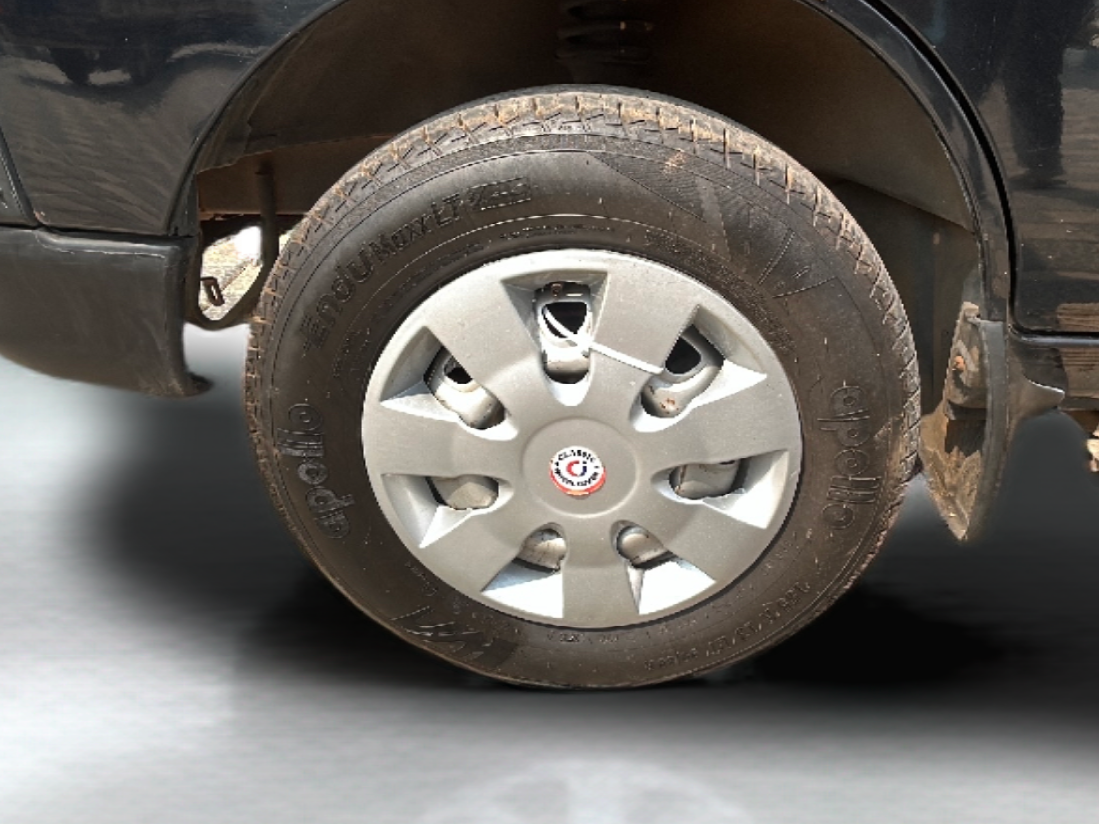 2010 Maruti Eeco 7 STR, Petrol, Manual, 79,396 km, Left Front Wheel