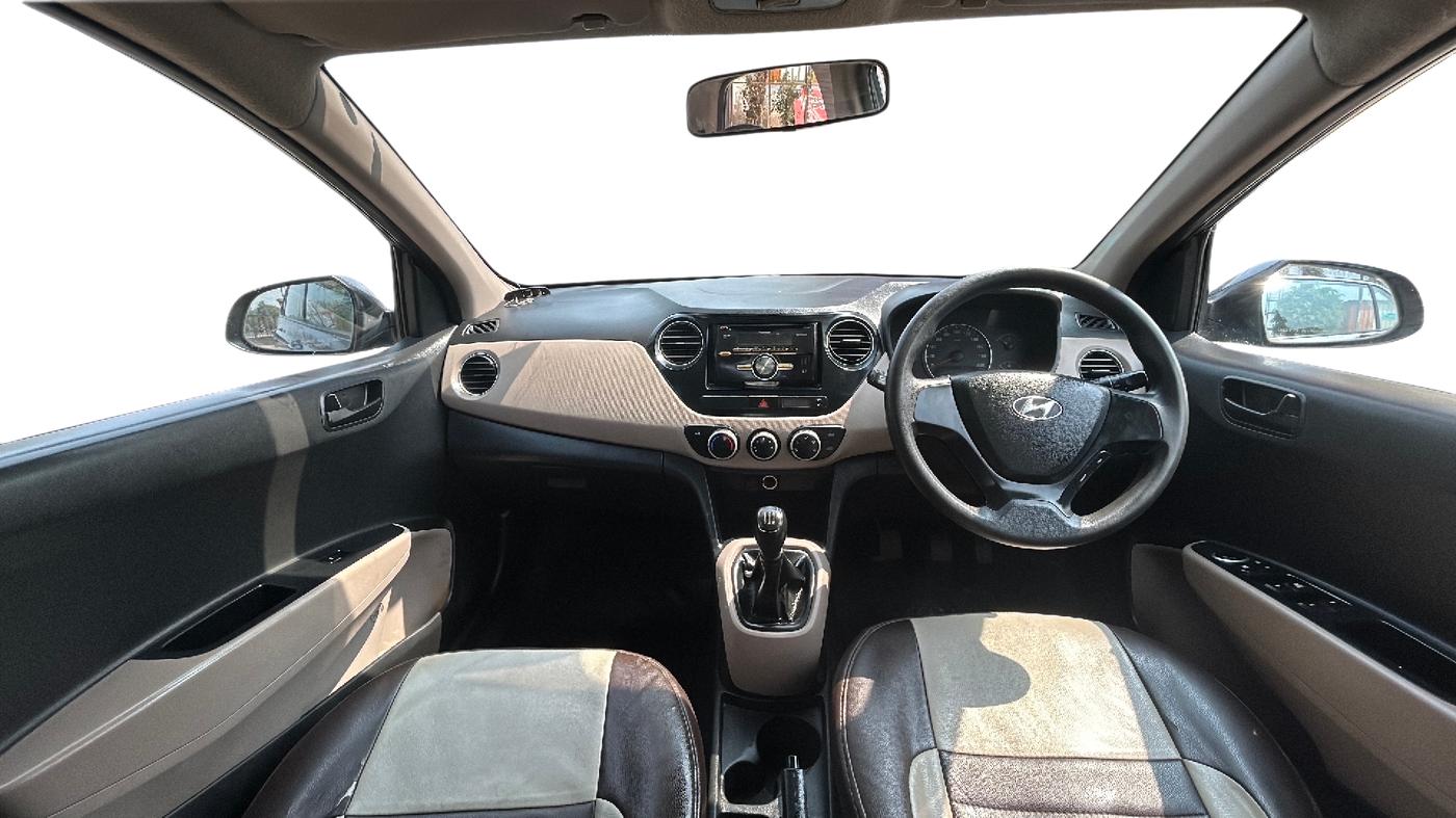 2014 Hyundai Grand i10 MAGNA 1.2 KAPPA VTVT, Petrol, Manual, 1,35,000 km, Dashboard