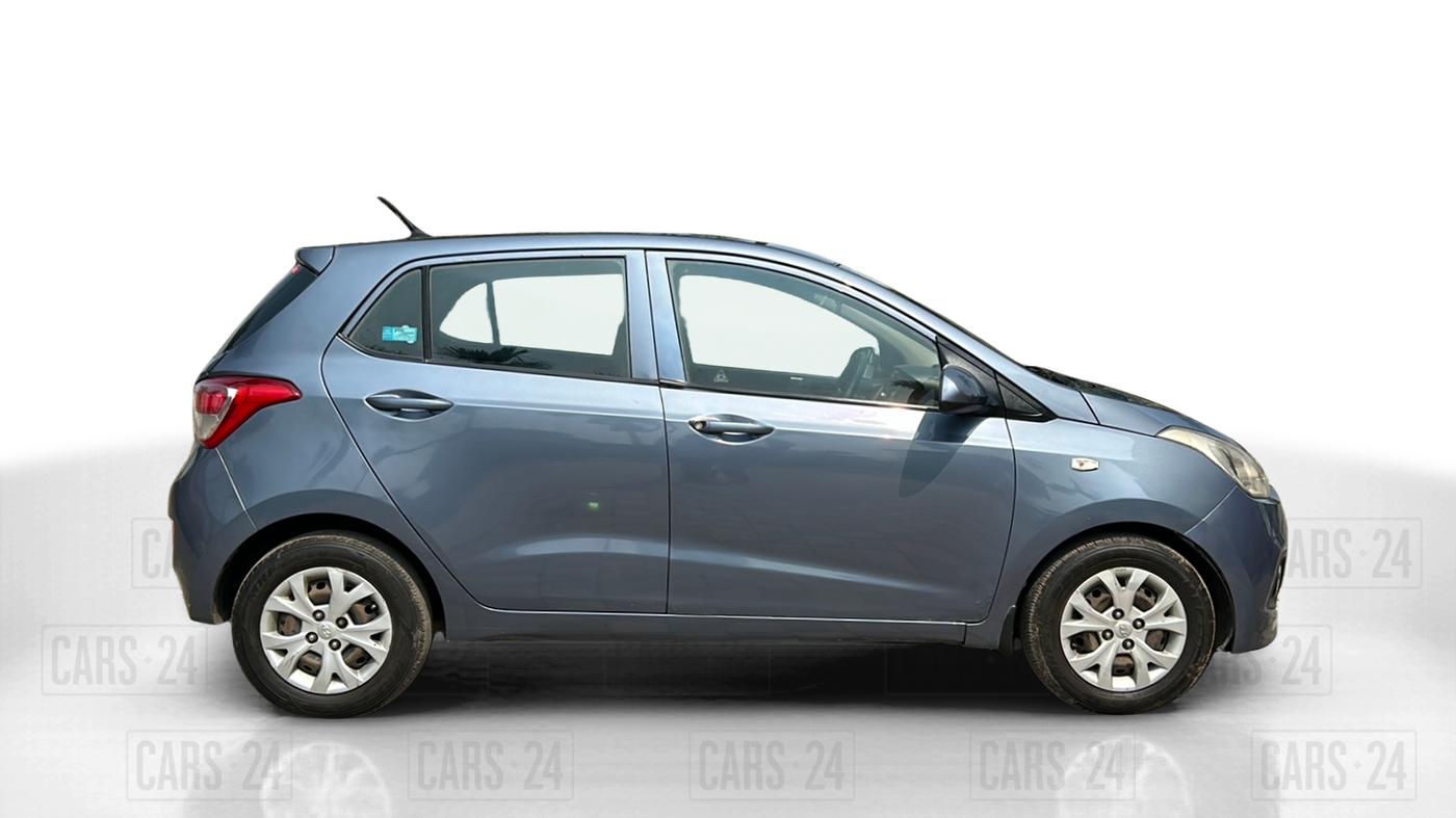 2014 Hyundai Grand i10 MAGNA 1.2 KAPPA VTVT, Petrol, Manual, 1,35,000 km, Right Side View