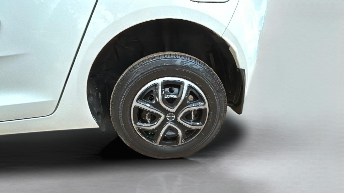 2021 Tata ALTROZ XE PLUS DIESEL, Diesel, Manual, 34,000 km, Left Rear Wheel