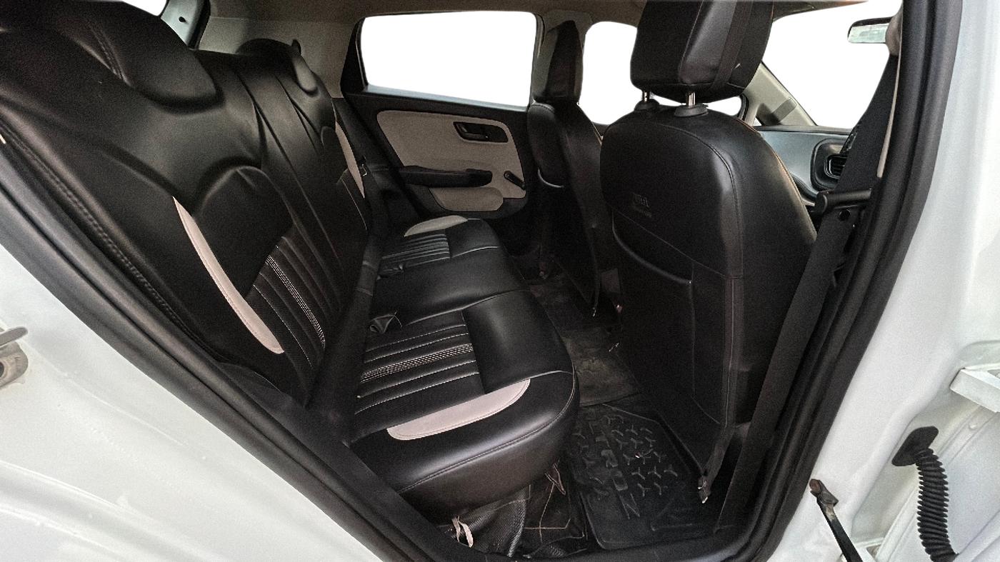 2021 Tata ALTROZ XE PLUS DIESEL, Diesel, Manual, 34,000 km, Right Side Rear Door Cabin