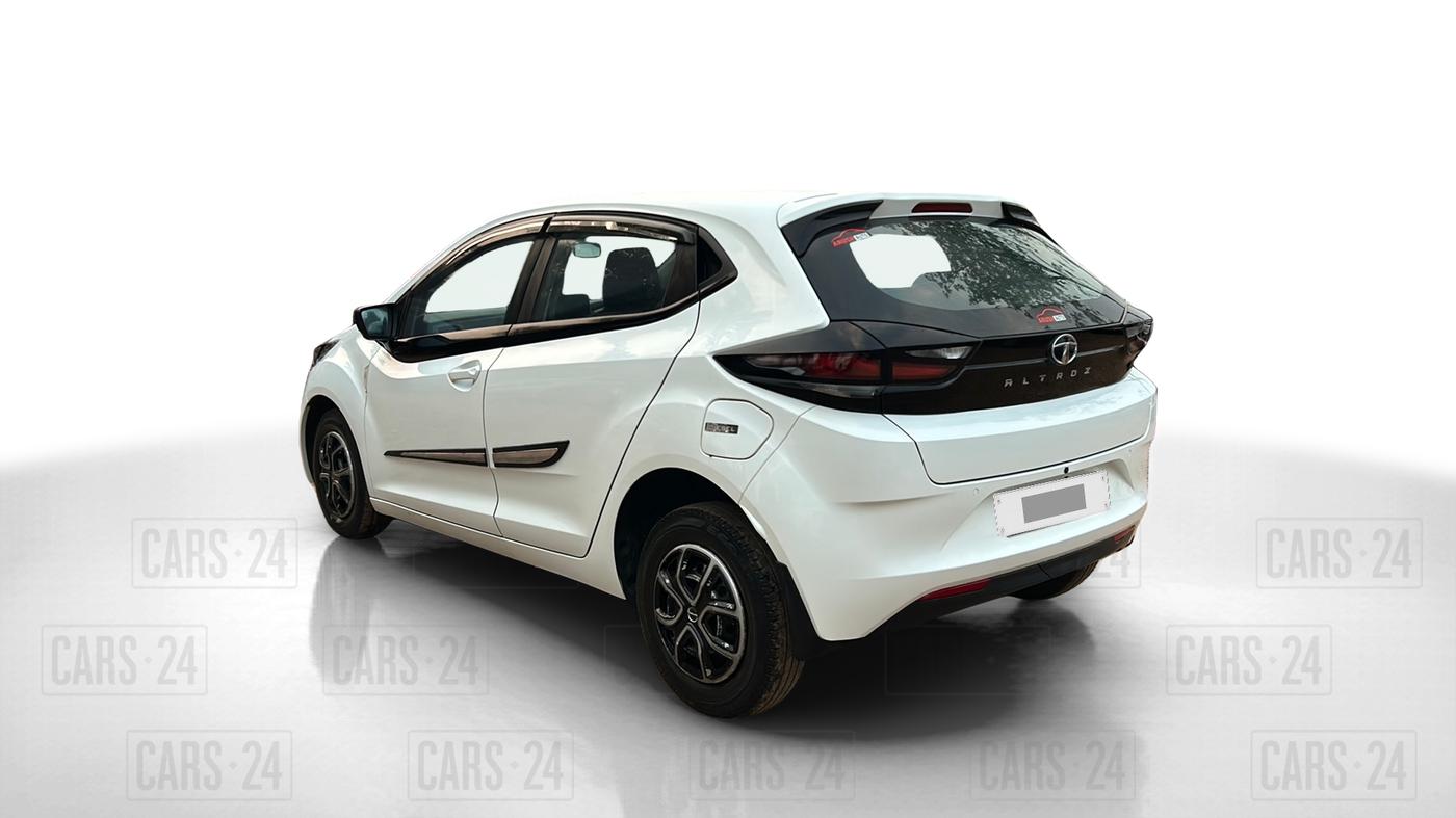 2021 Tata ALTROZ XE PLUS DIESEL, Diesel, Manual, 34,000 km, Left Back Diagonal