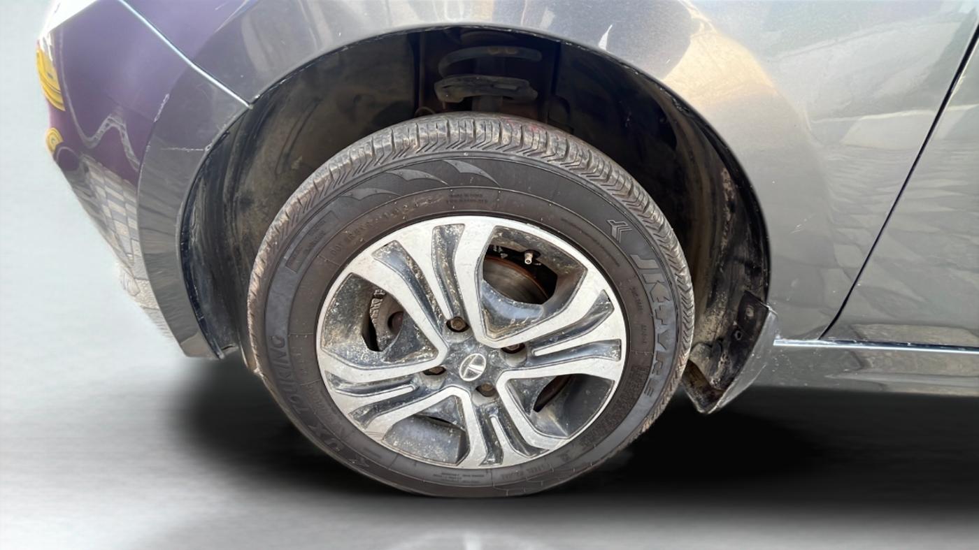 2022 Tata TIGOR XZ PLUS CNG, CNG, Manual, 75,000 km, Left Front Wheel