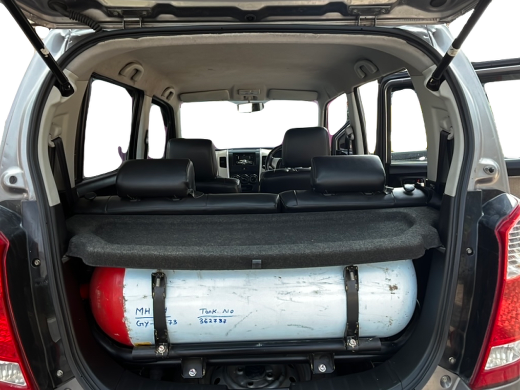 2018 Maruti Wagon R 1.0 LXI CNG, CNG, Manual, 63,000 km, Boot Inside