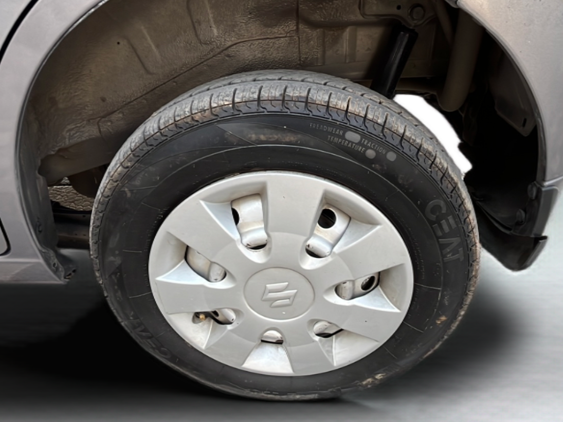 2018 Maruti Wagon R 1.0 LXI CNG, CNG, Manual, 63,000 km, Left Rear Wheel