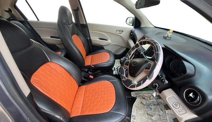 2019 Hyundai NEW SANTRO SPORTZ MT, Petrol, Manual, 1,27,000 km, Right Side Front Door Cabin