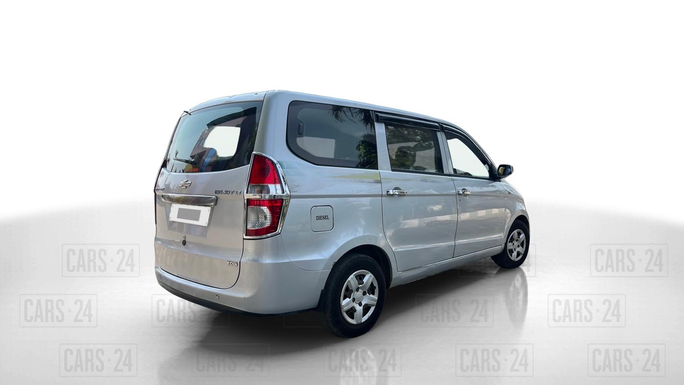 2014 Chevrolet Enjoy 1.3 LT 7 STR, Diesel, Manual, 1,14,000 km, Right Back Diagonal
